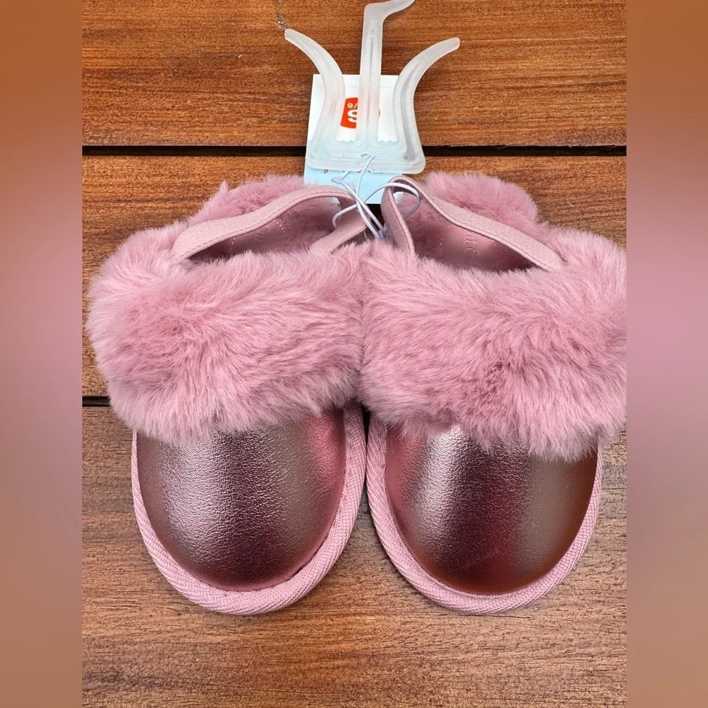 Cat & Jack Toddler Lilac Metallic Scuff Slippers Pink Size 5/6 – NWT